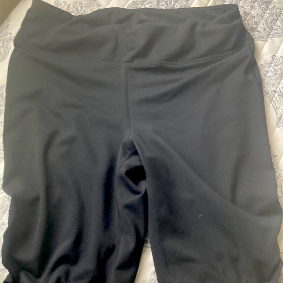 Gaiam Yoga Shorts Womens